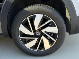 Volkswagen Atlas 2.0T SE w/Technology FWD 2026