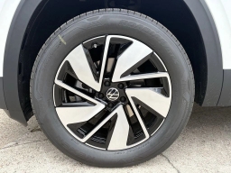 Volkswagen Atlas 2.0T SE w/Technology FWD 2026