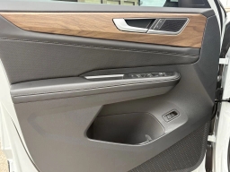 Volkswagen Atlas 2.0T SE w/Technology FWD 2026