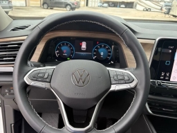 Volkswagen Atlas 2.0T SE w/Technology FWD 2026