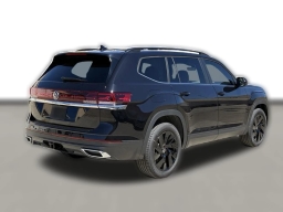 Volkswagen Atlas 2.0T SE w/Technology FWD 2026
