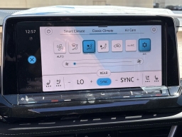 Volkswagen Atlas 2.0T SE w/Technology FWD 2026