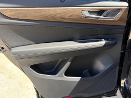 Volkswagen Atlas 2.0T SE w/Technology FWD 2026