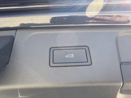 Volkswagen Atlas 2.0T SE w/Technology FWD 2026