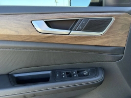 Volkswagen Atlas 2.0T SE w/Technology FWD 2026