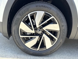 Volkswagen Atlas 2.0T SE w/Technology FWD 2026