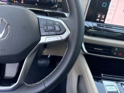 Volkswagen Atlas 2.0T SE w/Technology FWD 2026