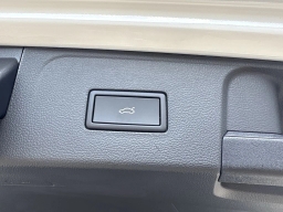 Volkswagen Atlas 2.0T SE w/Technology FWD 2026