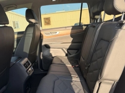 Volkswagen Atlas 2.0T SE w/Technology FWD 2026