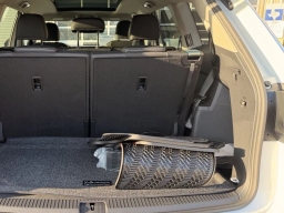 Volkswagen Atlas 2.0T SE w/Technology FWD 2026