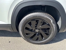 Volkswagen Atlas 2.0T SE w/Technology FWD 2026