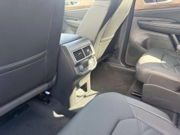 Volkswagen Atlas 2.0T SE w/Technology FWD 2026