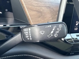 Volkswagen Atlas 2.0T SE w/Technology FWD 2026