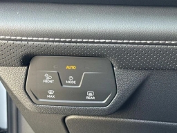 Volkswagen Atlas 2.0T SE w/Technology FWD 2026