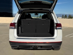 Volkswagen Atlas 2.0T SE w/Technology FWD 2026