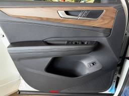 Volkswagen Atlas 2.0T SE w/Technology FWD 2026