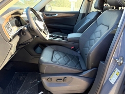 Volkswagen Atlas 2.0T SE w/Technology FWD 2026