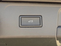 Volkswagen Atlas 2.0T SE w/Technology FWD 2026