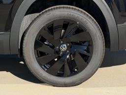 Volkswagen Atlas 2.0T SE w/Technology FWD 2026