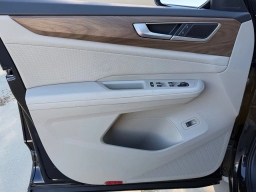 Volkswagen Atlas 2.0T SE w/Technology FWD 2026