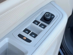 Volkswagen Atlas 2.0T SE w/Technology FWD 2026