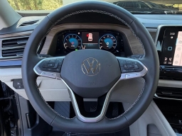 Volkswagen Atlas 2.0T SE w/Technology FWD 2026