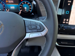 Volkswagen Atlas 2.0T SE w/Technology FWD 2026