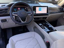 Volkswagen Atlas 2.0T SE w/Technology FWD 2026