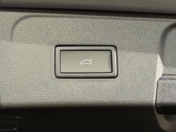 Volkswagen Atlas 2.0T SE w/Technology FWD 2026