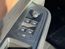 Volkswagen Atlas 2.0T SE w/Technology FWD 2026