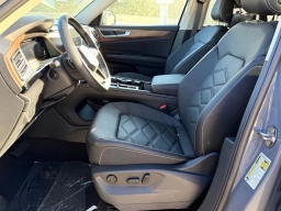 Volkswagen Atlas 2.0T SE w/Technology FWD 2026