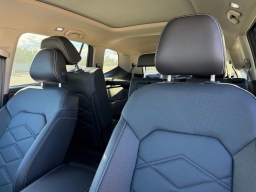 Volkswagen Atlas 2.0T SE w/Technology FWD 2026