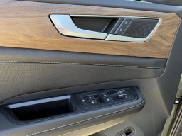 Volkswagen Atlas 2.0T SE w/Technology FWD 2026