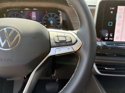 Volkswagen Atlas 2.0T SE w/Technology FWD 2026