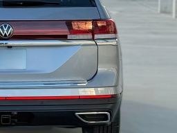 Volkswagen Atlas 2.0T SE w/Technology FWD 2026