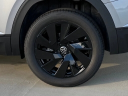 Volkswagen Atlas 2.0T SE w/Technology FWD 2026