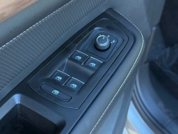 Volkswagen Atlas 2.0T SE w/Technology FWD 2026