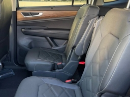 Volkswagen Atlas 2.0T SE w/Technology FWD 2026