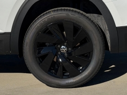 Volkswagen Atlas 2.0T SE w/Technology FWD 2026