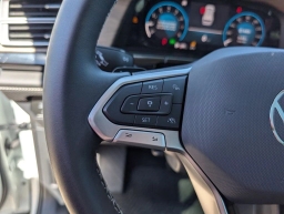 Volkswagen Atlas 2.0T SE w/Technology FWD 2025