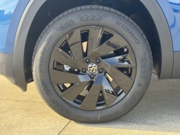 Volkswagen Atlas 2.0T SE w/Technology FWD 2025