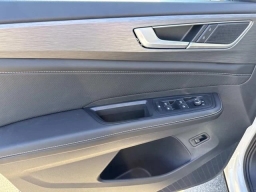 Volkswagen Atlas Cross Sport 2.0T SE w/Technology 4MOTION 2026