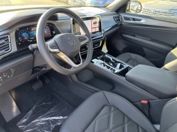 Volkswagen Atlas Cross Sport 2.0T SE w/Technology 4MOTION 2026