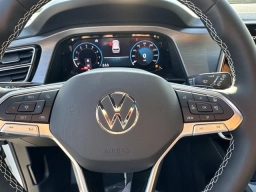 Volkswagen Atlas Cross Sport 2.0T SE w/Technology 4MOTION 2026