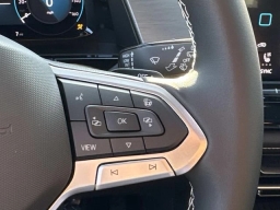 Volkswagen Atlas Cross Sport 2.0T SE w/Technology 4MOTION 2026