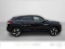 Volkswagen Atlas Cross Sport 2.0T SE w/Technology 4MOTION 2026