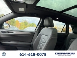 Volkswagen Atlas Cross Sport 2.0T SE w/Technology 4MOTION 2026