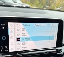 Volkswagen Atlas Cross Sport 2.0T SE w/Technology 4MOTION 2026