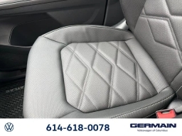 Volkswagen Atlas Cross Sport 2.0T SE w/Technology 4MOTION 2026