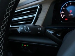 Volkswagen Atlas 2.0T SE w/Technology 4MOTION 2026